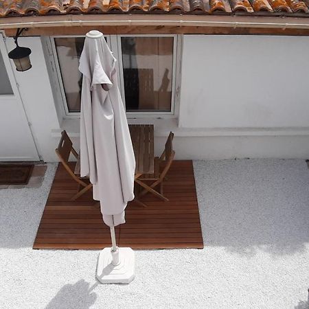 Petit Studio Independant Dans Jardin Avec Parking Et Portail Electrique Marselha Exterior foto